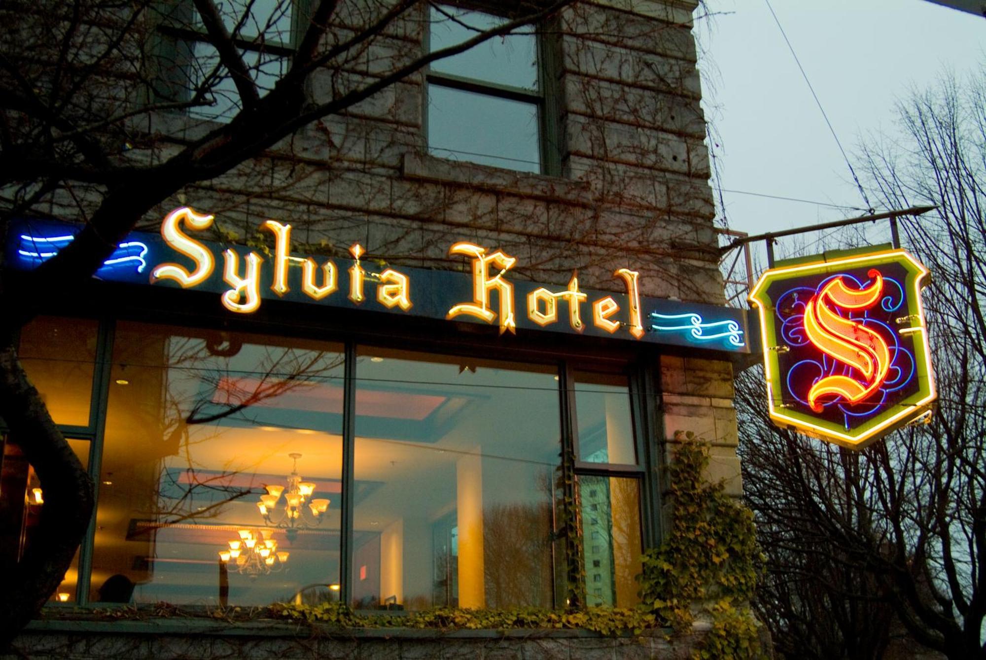 The Sylvia Hotel Vancouver Buitenkant foto